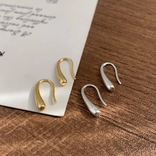 French Retro Light Luxury European and American INS Style 18K Gold Titanium Steel Simple Ear Hook Mini Water Drop Earrings Women's Jewelry