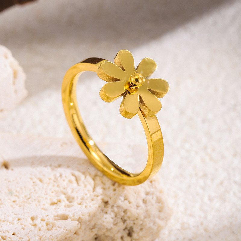 European and American Cross-Border Hot Sale Personality Fashion Daisy Flower Stainless Steel Ring for Women Light Luxury Versatile Trendy Ring