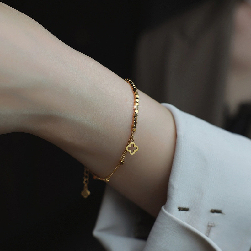 2024 New Gold Broken Silver Four-Leaf Clover Bracelet for Women, Light Luxury Niche Exquisite Stainless Steel Versatile Jewelry