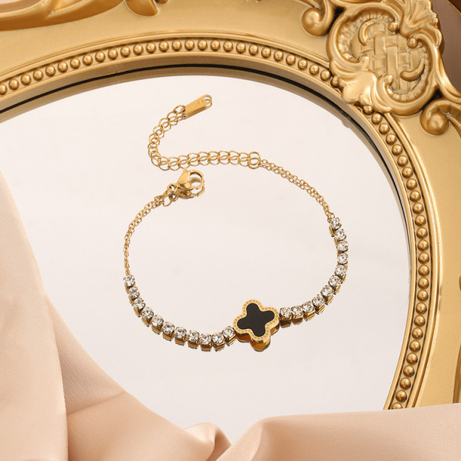 Fashion Light Luxury Zircon Titanium Steel Bracelet Four-Leaf Clover Retro Full Diamond High-End Feel Hand Jewelry Internet Celebrity Hot-Selling Bracelet for Women