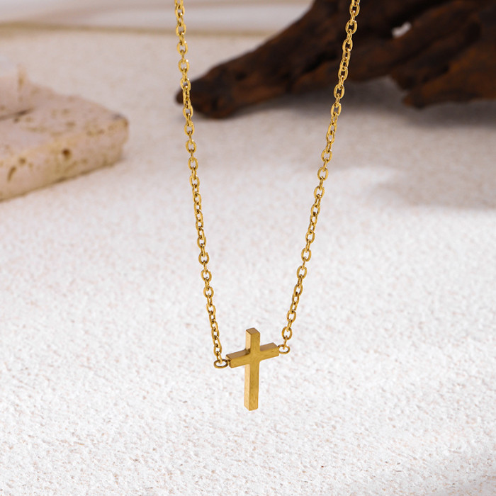 European and American Style Titanium Steel Non-Fading Light Luxury Niche Design Sense Elegant Exquisite Titanium Steel Cross Simple Collarbone Chain