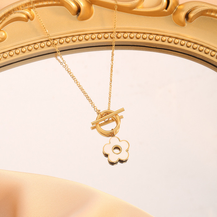 Korean Version Simple White Shell Flower Light Luxury Niche Design Sense European and American Retro Titanium Steel French Sweater Chain Collarbone Chain