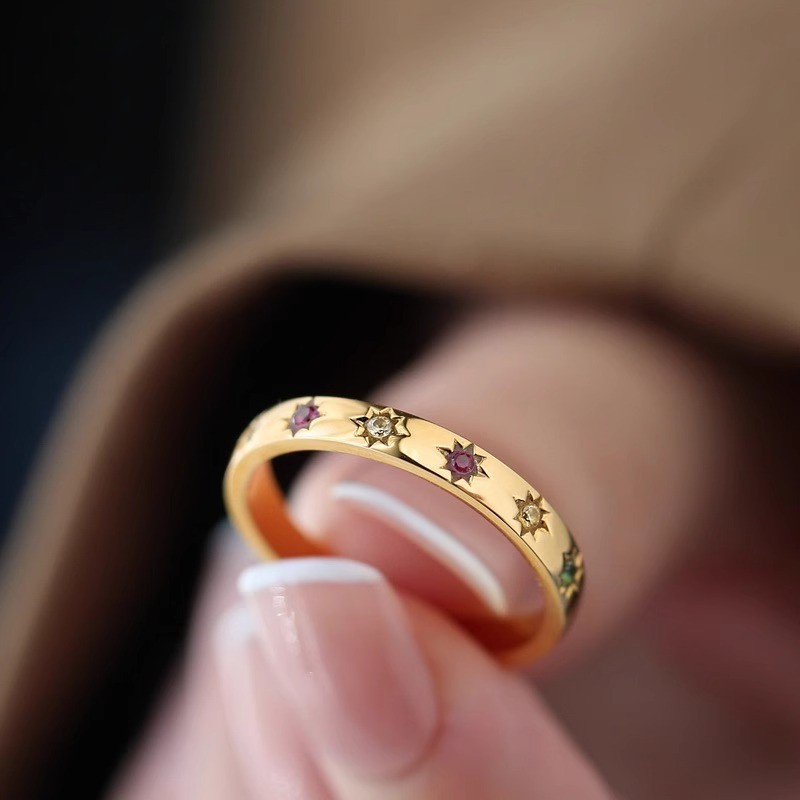 Vintage French Style Colorful Zircon Eight-Pointed Star Titanium Steel Ring for Women, Light Luxury Simple Summer Ring, Minimalist Trendy Accessory
