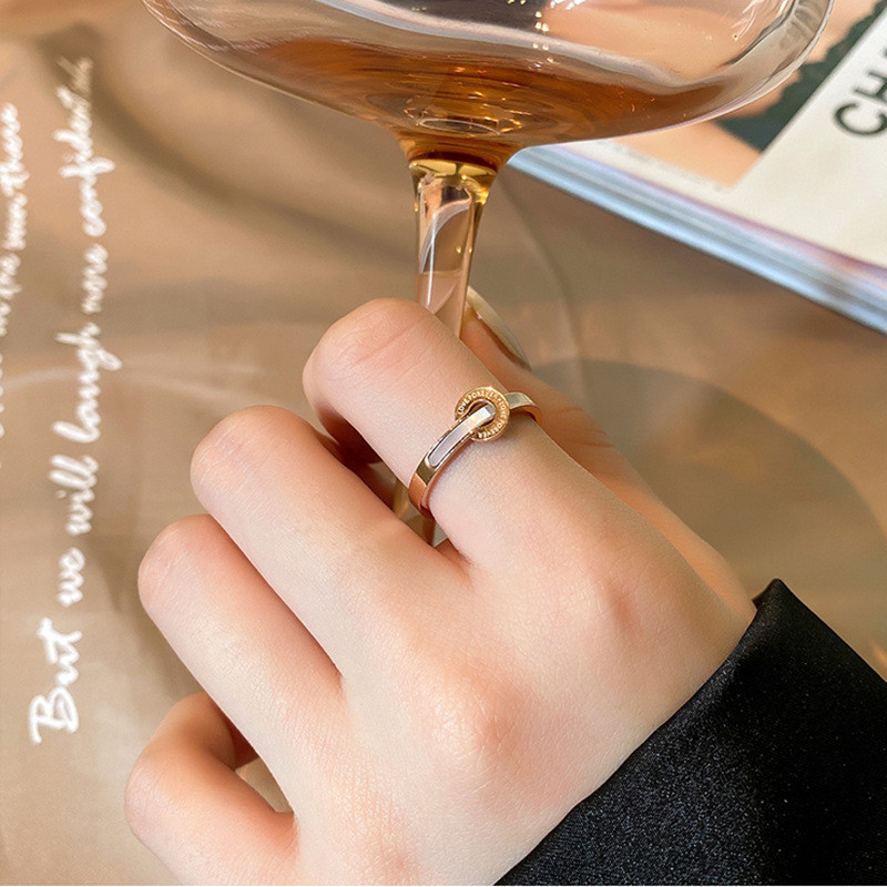 Japanese and Korean Style Letter round Brand Natural White Shell Mother Shell Ring 18K Rose Gold Cold Style Forefinger Ring Ring for Women