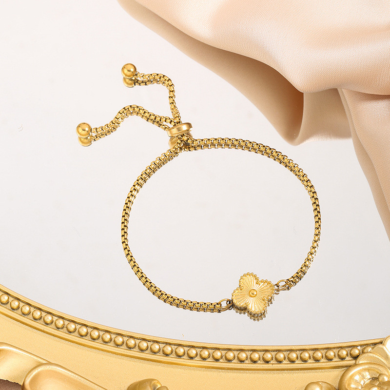 Cross-Border Hot-Selling Lucky Double-Sided Four-Leaf Clover Titanium Steel Bracelet for Women Fashionable Versatile 18K Gold Pull Adjustable Bracelet