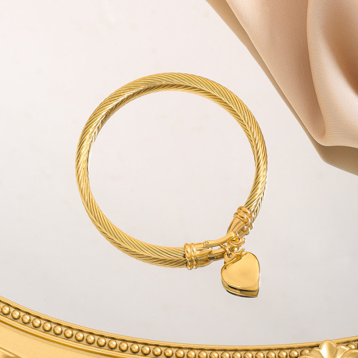 Exclusive Steel Wire Rope Titanium Steel Bracelet Wholesale Fashion Artistic Retro Stainless Steel Pendant Heart Brac...