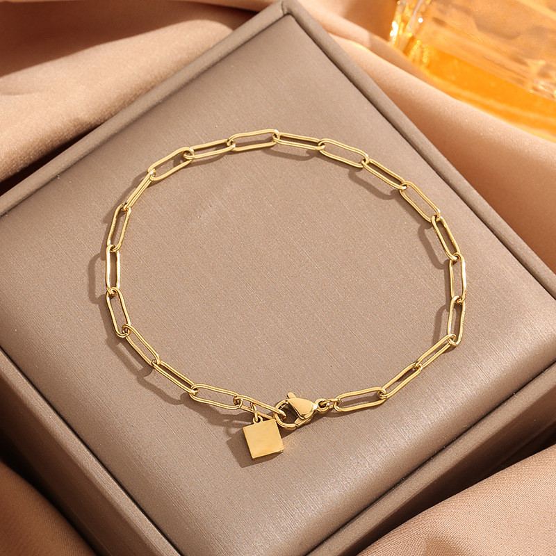 Japanese and Korean Minimalist Thick Chain Small Square Pendant Bracelet Design Sense Niche Titanium Steel 18k Gold Niche Cool Trendy Hand Jewelry