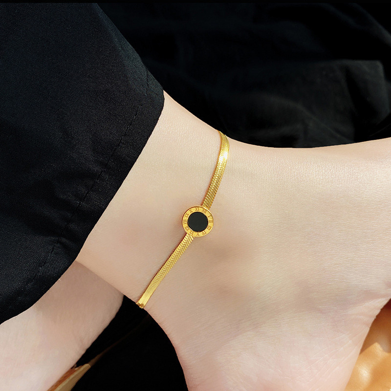 Japanese and Korean Roman Round Plate Bracelet Anklet for Women Titanium Steel Non-Fading Jewelry Fresh Style Snake Bone Chain Niche Accessories Wholesale