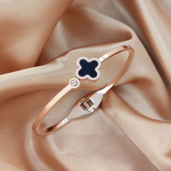 Korean Version Four-Leaf Clover Rose Gold Titanium Steel Bracelet Fashion Hot-Selling Jewelry Inlaid with Stones Ne...