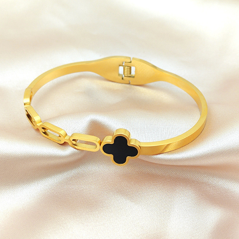 Lucky Four-Leaf Clover Stainless Steel Gold Bracelet Elegant Versatile Hollow Design Titanium Steel Bracelet Spring Open Hand Jewelry