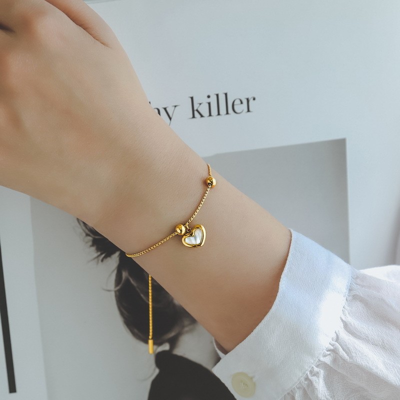 French Style Shell Heart Titanium Steel Bracelet for Women Summer Light Luxury Niche Simple Minimalist Heart Pendant Versatile Fashion Accessory