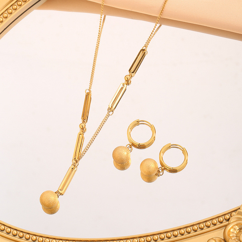 European and American Style Metal Matte Round Ball Versatile Niche Design Light Luxury Collarbone Chain Pendant Versatile Jewelry Earring Set for Women