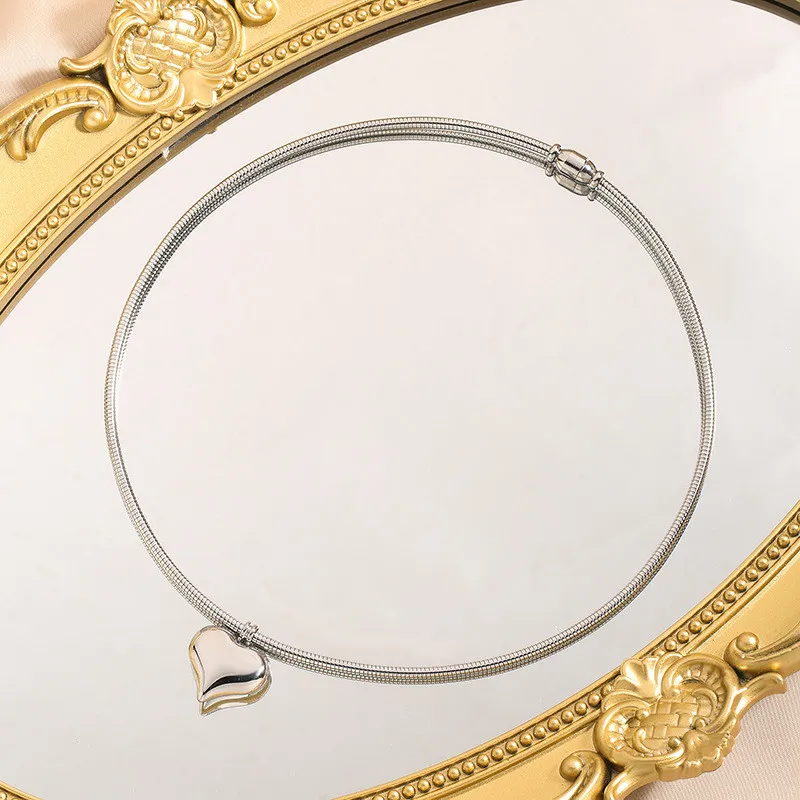 Cross-Border Two-Tone Daisy Inlaid Diamond Necklace main image