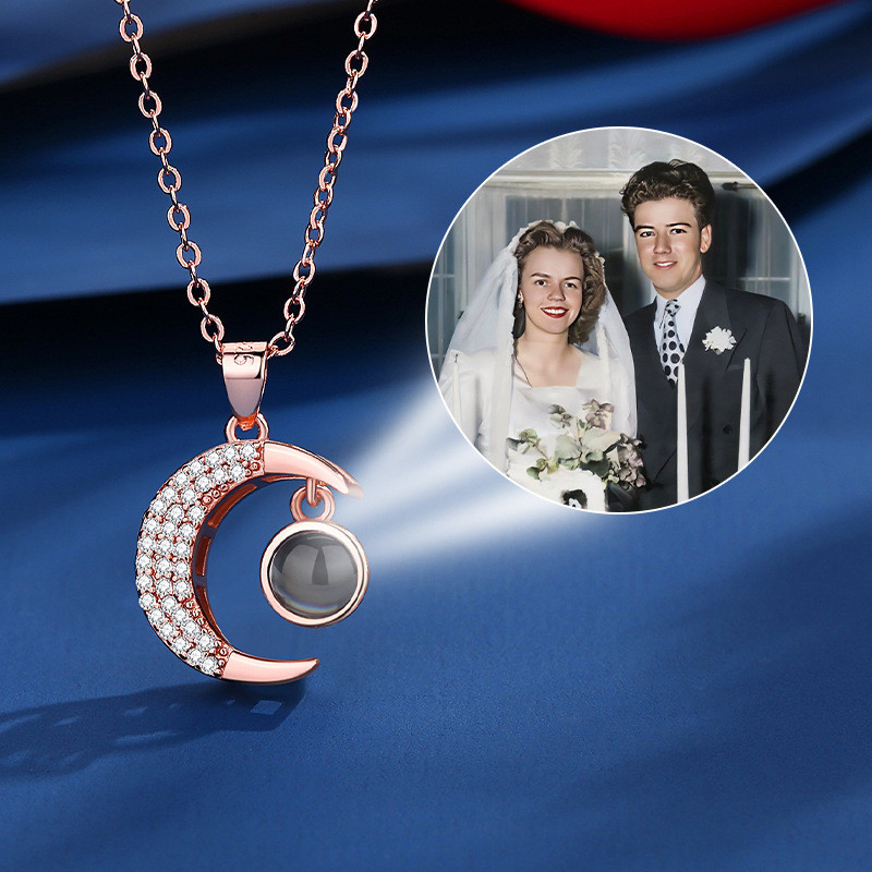 Cross-Border Versatile Unique Niche One Hundred Languages Moon Projection Necklace Pendant Collarbone Chain Customizable with Colorful Images