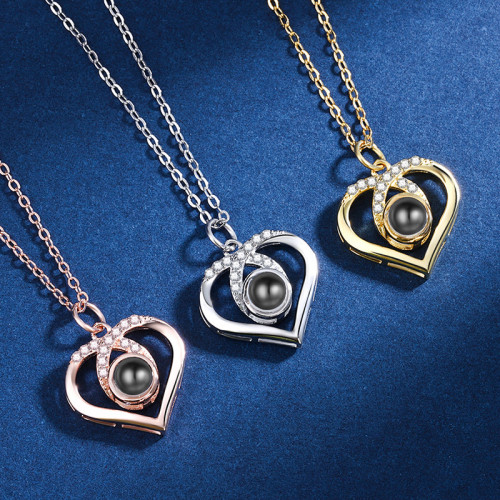 Amazon Hot-Selling Heart-Shaped Nano Projection Necklace for Women Colorful Photo Custom Pendant Dropshipping