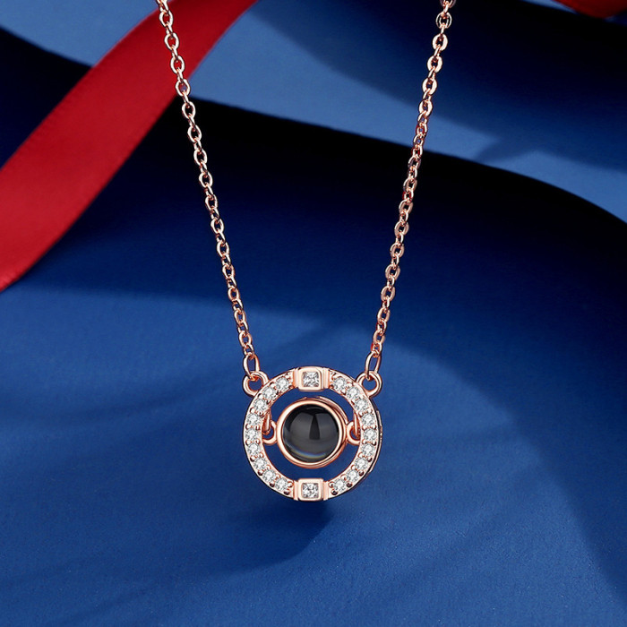 European and American Cross-Border Round Dynamic Projection Color Photo Necklace for Women, Japanese and Korean Simple Circle Pendant Collarbone Wholesale