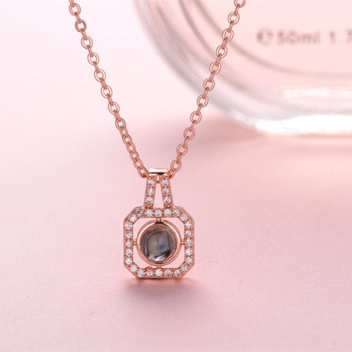 100 Languages I Love You Projection Necklace Internet Celebrity Couple Collarbone Chain Accessories for Women One Piece Dropshipping Customizable with Colorful Images