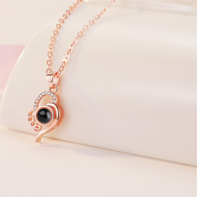 100 Languages I Love You Memory Projection Color Picture Love Necklace Pendant Heart-shaped Clavicle Chain One Piece Dropshipping