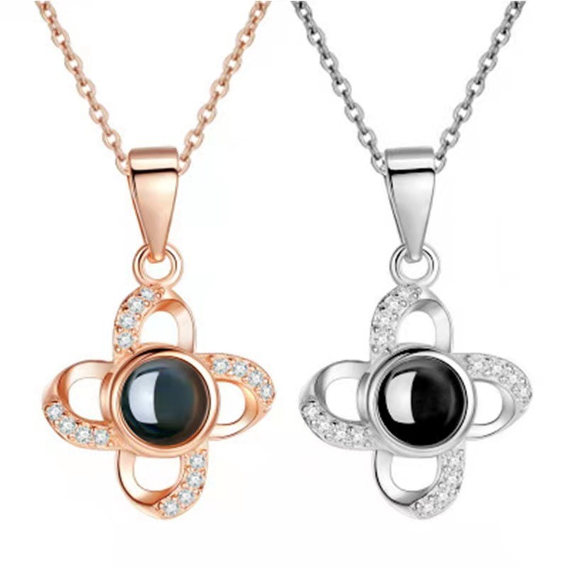 Four-leaf Clover Necklace for Women Projection Clavicle Chain Best Friend Pendant Trendy Gift One Piece Dropshipping Micro-carving Color Photo Customization