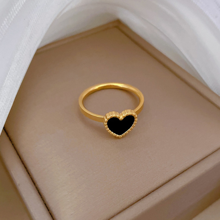 【Non-Fading】Black and White Heart Titanium Steel Minimalist Style Disco Ring for Men and Women Ins Trend Personality Simple Index Finger Ring