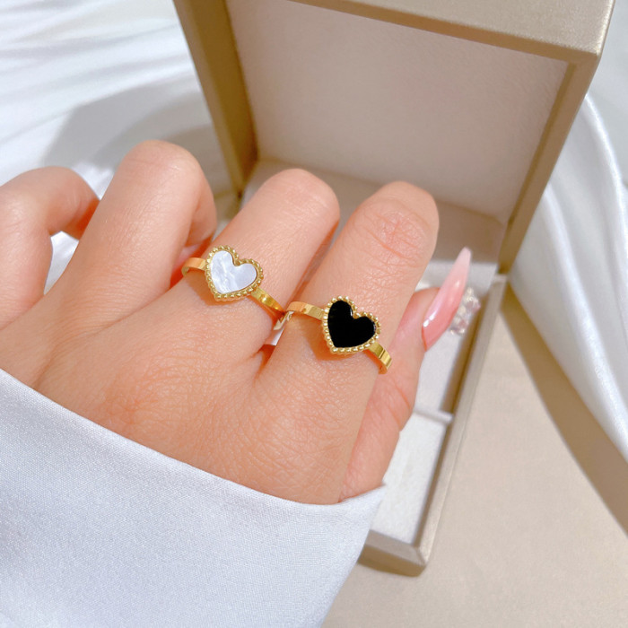 【Non-Fading】Black and White Heart Titanium Steel Minimalist Style Disco Ring for Men and Women Ins Trend Personality Simple Index Finger Ring