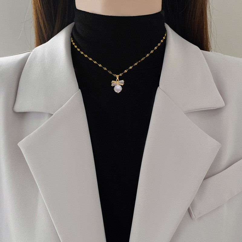 [Titanium Steel] Butterfly Micro Inlaid Necklace Earrings Set Light Luxury Micro Inlaid Personality Temperament Banquet Earrings Necklace Combination