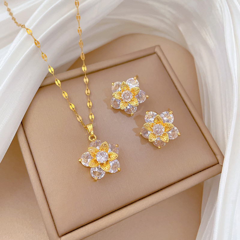 【Titanium Steel】Five-Leaf Flower Necklace and Earring Set, Light Luxury Micro-Inlaid, Unique and Elegant Party Earrings and Necklace Combination