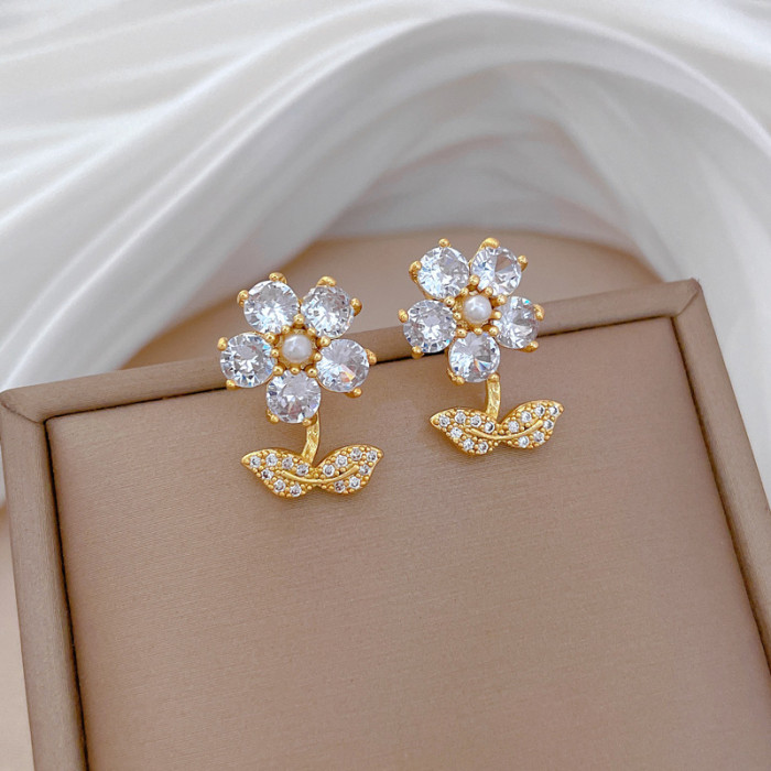 [Titanium Steel] Necklace and Earring Set Light Luxury Full Diamond Leaf Five-Leaf Flower Personality Temperament Banquet Earrings Necklace