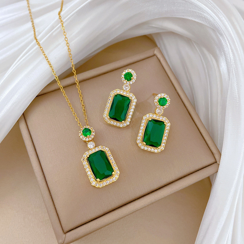 [Titanium Steel] Micro Inlaid Necklace and Earrings Set Light Luxury Micro Inlaid Perfume Personality Temperament Banquet Earrings Necklace Combination