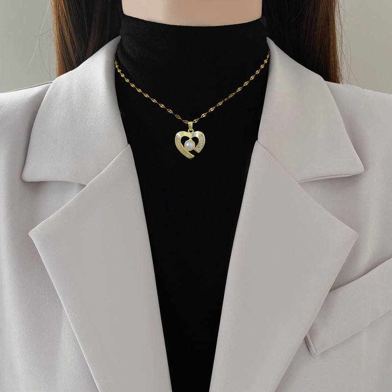 [Titanium Steel] Necklace and Earring Set Light Luxury Full Diamond Heart Pearl Personality Temperament Banquet Earrings Necklace Set