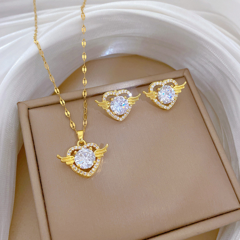 [Titanium Steel] Heart Wings Necklace and Earrings Set Light Luxury Micro Inlay Personality Temperament Banquet Earrings Necklace Combination
