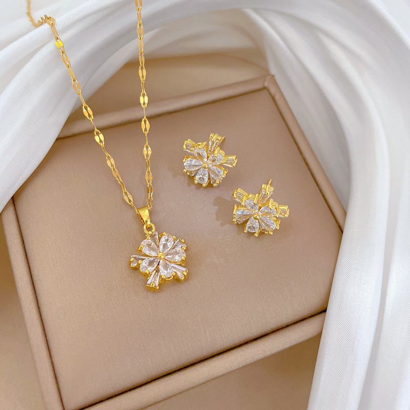 [Titanium Steel] Double Layer Flower Necklace Earrings Set Light Luxury Micro Inlaid Personality Temperament Banquet Earrings Necklace Combination
