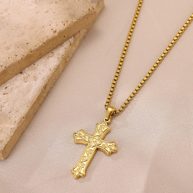 Cross-border New Necklace for Men and Women, Couple's Cross Pendant, Exquisite Stainless Steel Gold-plated Cross Jewelry Manufacturer