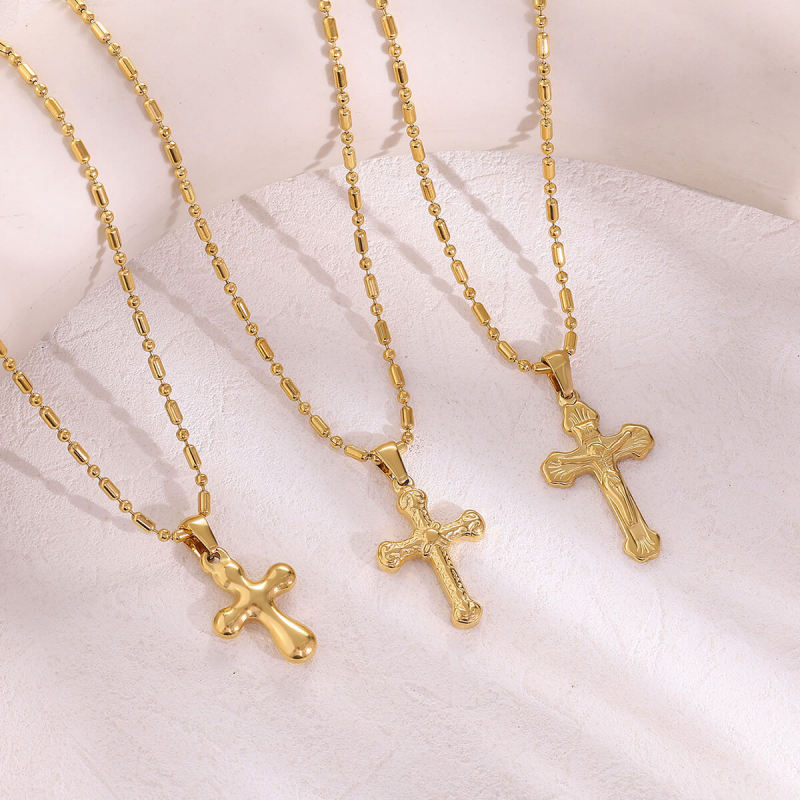 European and American Simple Cross Pendant Necklace Hydraulic Stainless Steel Unisex Necklace 18K Gold Plated Manufacturer Wholesale