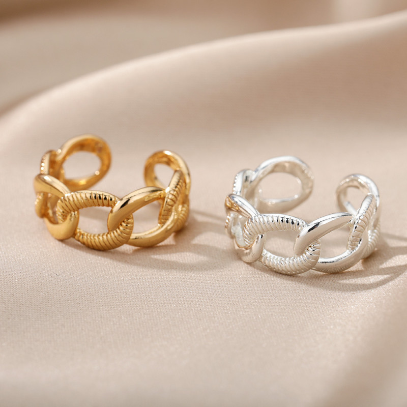 Amazon New Oval Hollow Ring for Women Cuban Chain Ring Vintage Open Stainless Steel Ring Dropshipping
