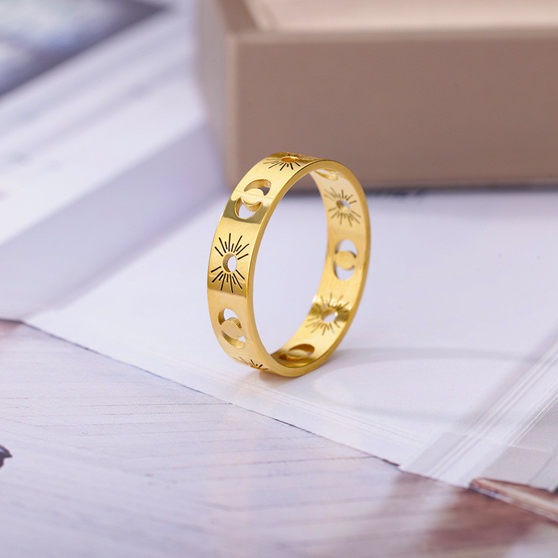 Cross-Border Simple 18K Gold Plated Stainless Steel Hollow Sun Moon Ring for Men and Women Couple Rings Manufacturer Dropshipping