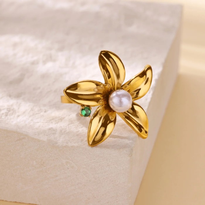 New Flower Zircon Geometric Ring for Women Fashionable Light Luxury Versatile Stainless Steel High-End Feel Manufactu...