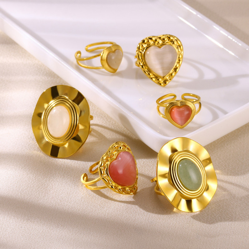 Cross-Border Vintage Stainless Steel Heart-Shaped Women's Ring Personality Versatile White Mother-of-Pearl Peach Heart Titanium Steel Ring One Piece Dropshipping