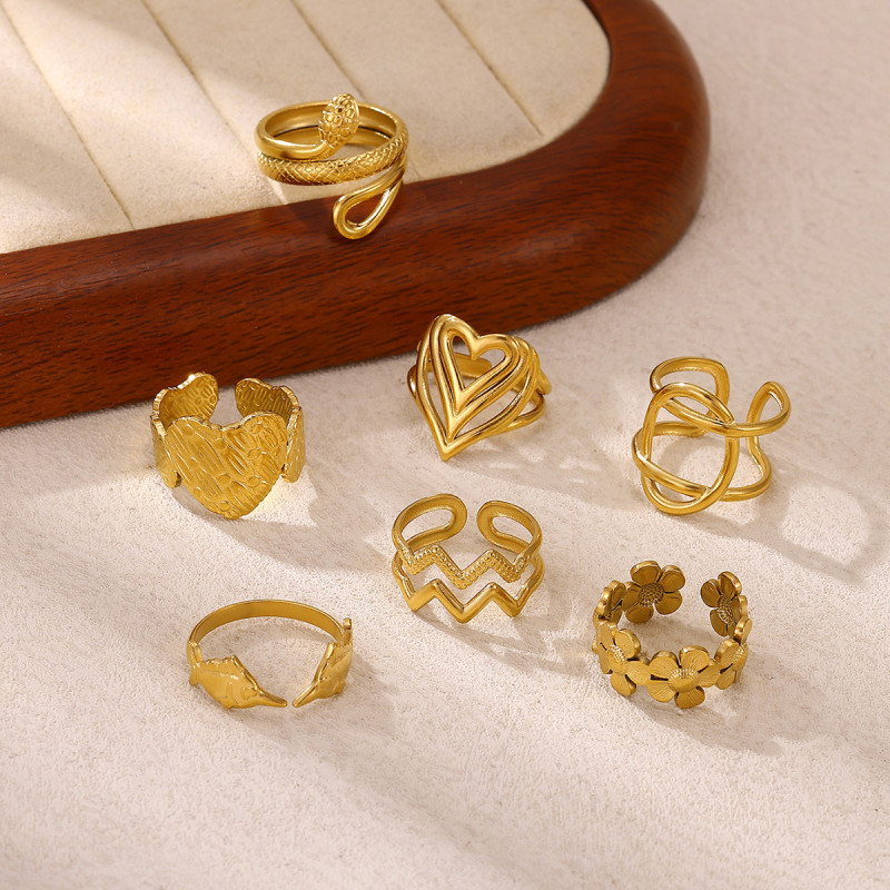 Cross-Border Simple New Style Ring Heart Women Gold-Plated Ring Fresh Snake Titanium Steel Ring Accessories Manufacturer Wholesale