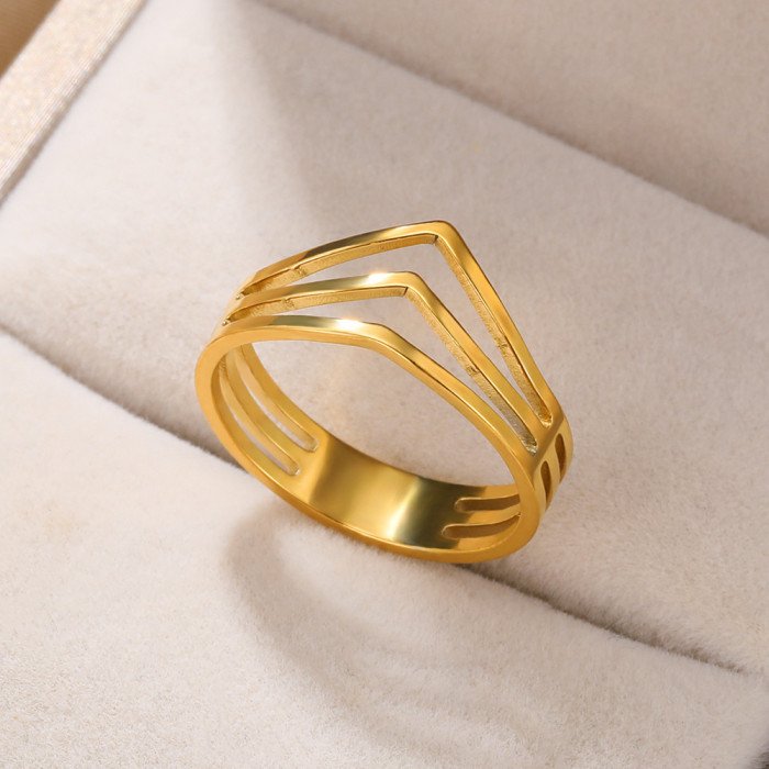 Minimalist Ring Infinity Ring 18K Gold Plated Stainless Steel Heart-Shaped Line Ring Unisex Jewelry Wholesale