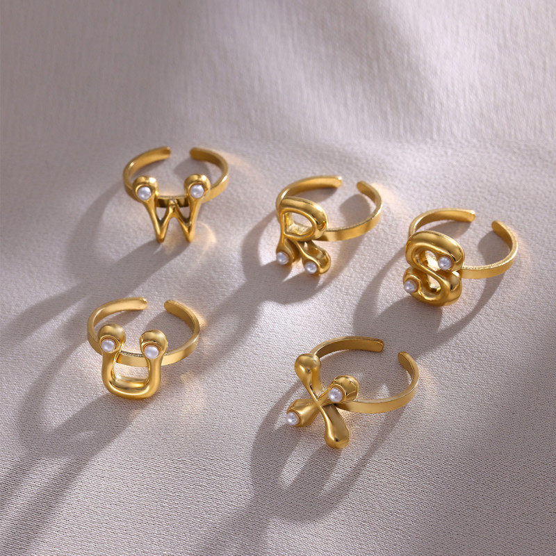 Amazon New Stainless Steel Gold-Plated Imitation Pearl 26 English Letter Adjustable Open Ring