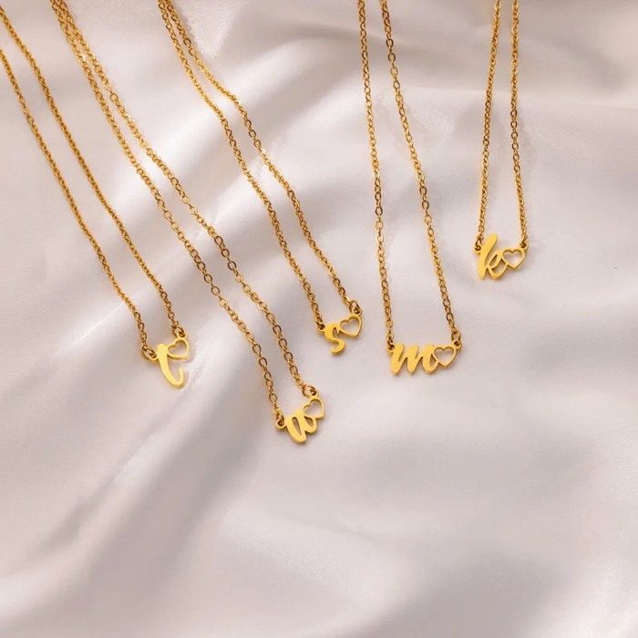 Cross-Border Minimalist Collarbone Chain Necklace Personalized Stainless Steel Letter Heart Pendant Necklace for Women A-Z Letter Necklace