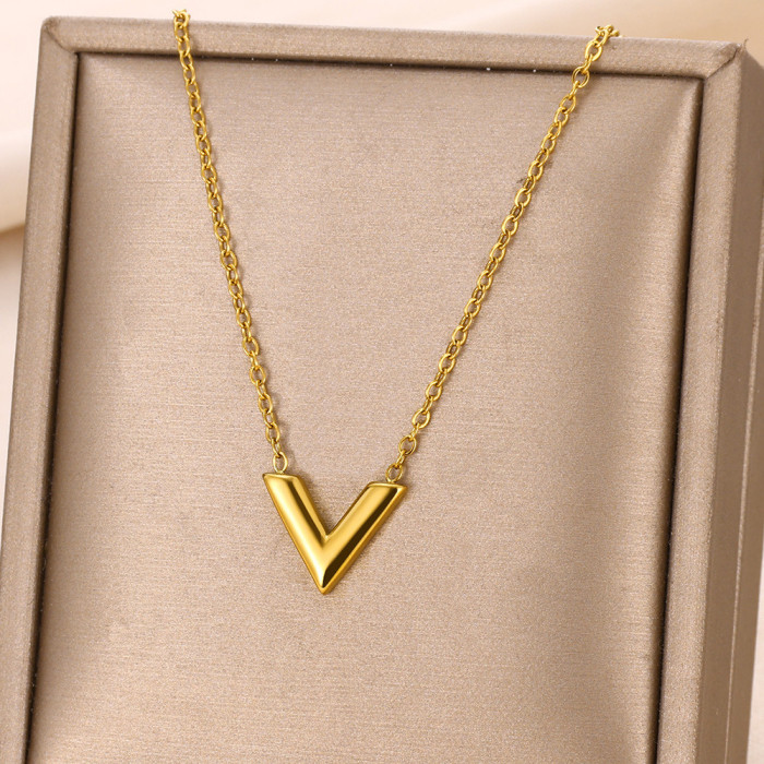 Fashion New Simple Gold Ins Niche Light Luxury V Letter Necklace for Women Summer Collarbone Chain Internet Celebrity Non-Fading