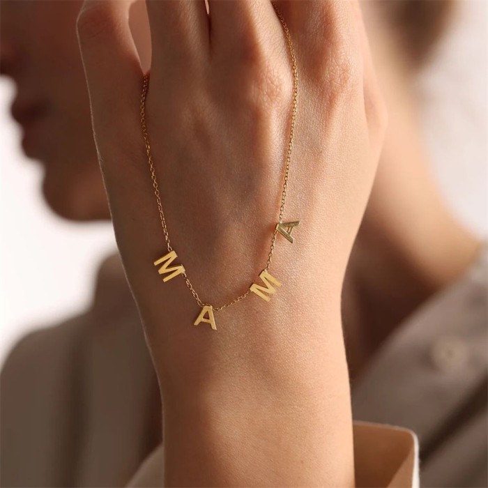 European and American Style Personalized 26 English Letter Name Necklace Silver Women Valentine's Day DIY Gift Clavicle Chain