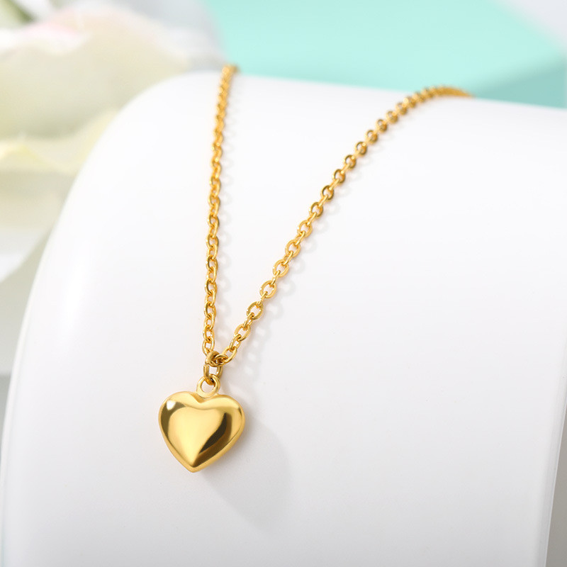 Minimalist Japanese and Korean Fashion Versatile Stainless Steel Necklace Collarbone Chain Heart Necklace Heart-shaped Pendant Women's Jewelry