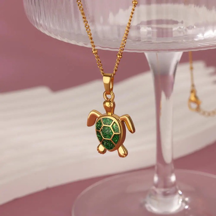 Amazon Cross-Border Hot-Selling Stainless Steel Small Turtle Pendant Ocean Heart Turtle Necklace Beach Necklace