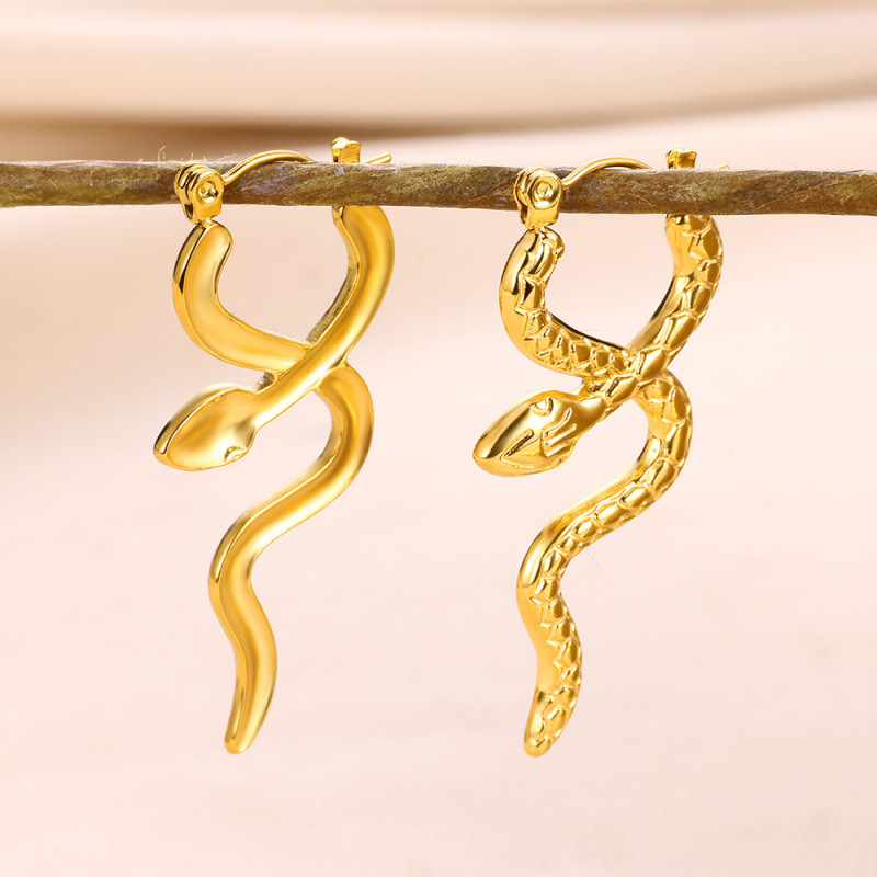 Cross-Border European and American Style Stainless Steel Snake-Shaped Earrings for Women, Unique and Exaggerated Multiple Snake-Shaped Earrings, 18K Gold Plated Titanium Steel Ear Jewelry