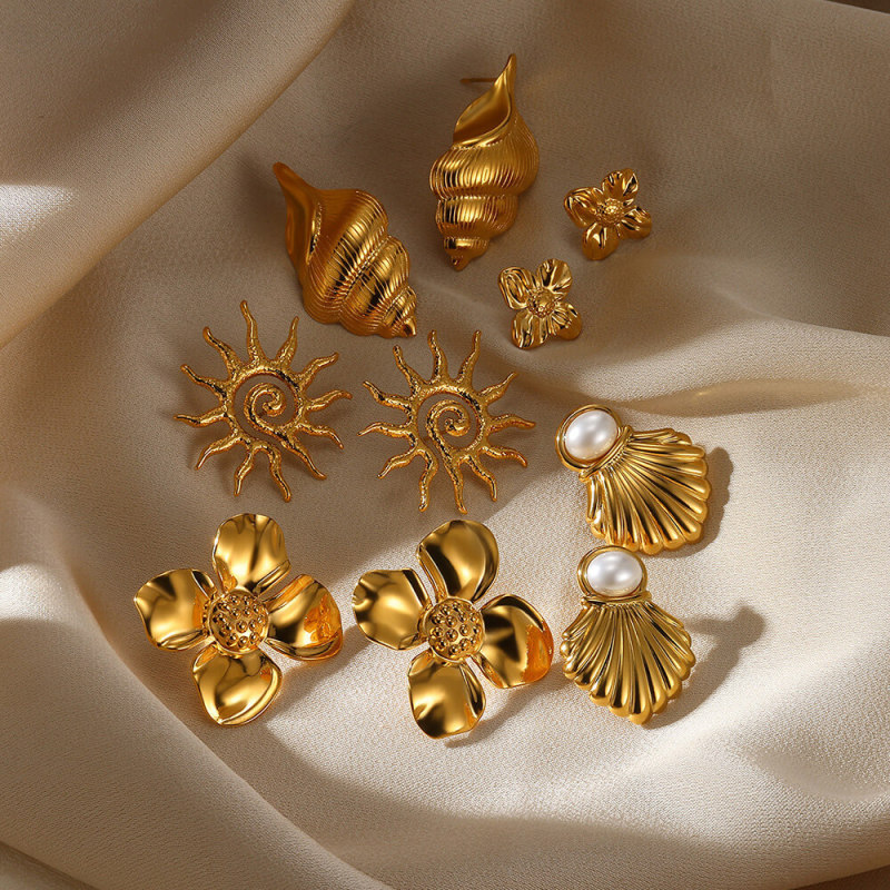 European and American Cross-Border INS Style Personality Versatile Gold-Plated Stainless Steel Shell Earrings Flower Jewelry Wholesale for Women