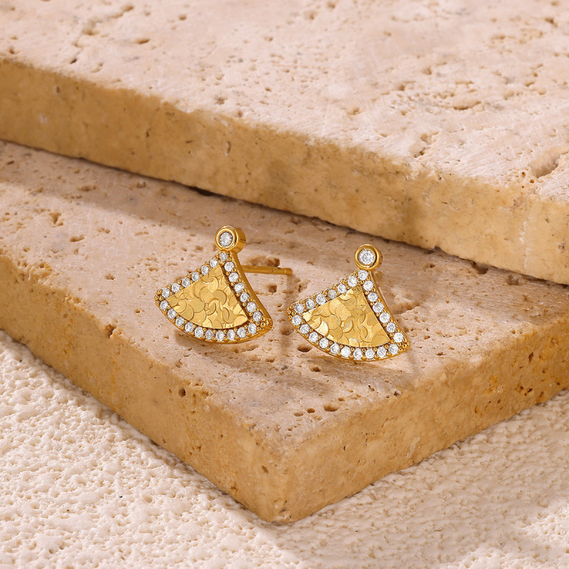 French Style Light Luxury High-End Vintage Crushed Ice Mini Dress with Diamond Necklace and Stud Earrings, Palace Style Versatile Exquisite Earrings