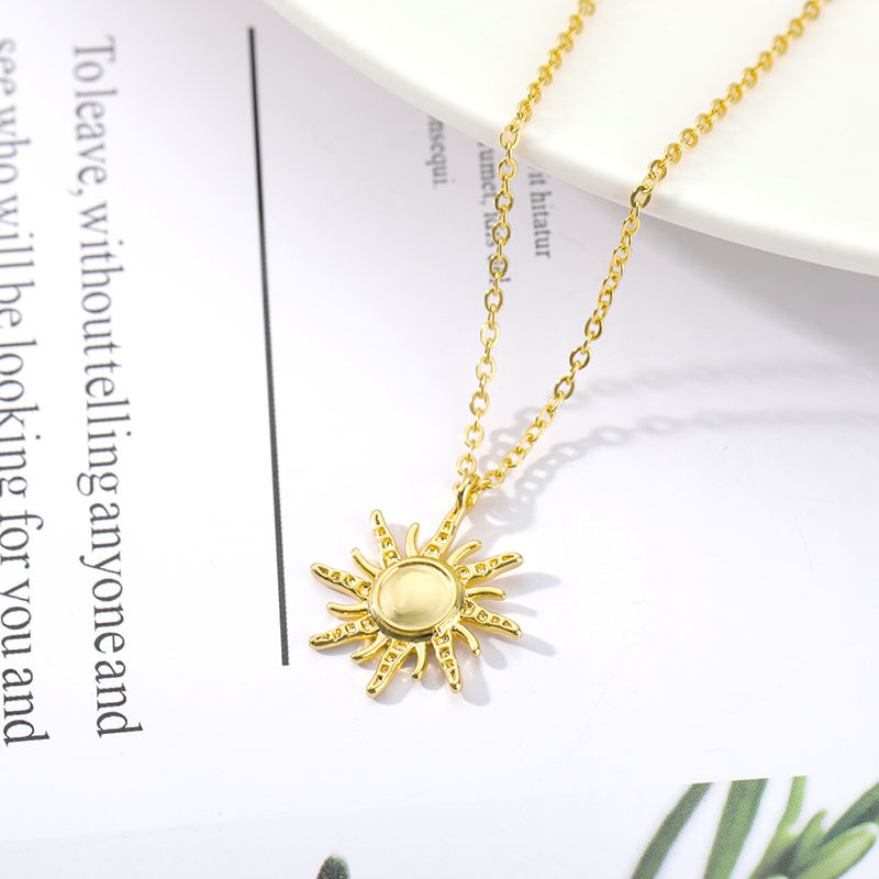 AliExpress New Simple Sunflower Necklace Personality Fashion Minimalist Retro Pendant One Piece Dropshipping